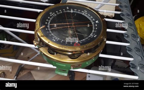 Ww2 Raf Brass Compass Type P4a Lancaster Bomber Royal Air Force Stock