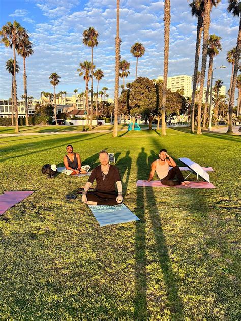 Stretching Yoga Breathwork And Meditation By The Ocean Barnard Way Linear Park Santa Monica