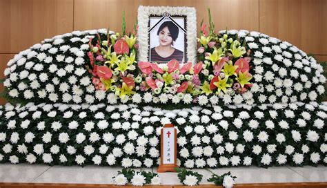 Ladies Code Rise Still In Critical Condition As Eunbs Death Throws K