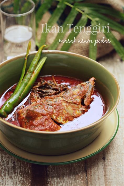 Resepi asam pedas melaka berdengung. Ikan Tenggiri Masak Asam Pedas - masam manis