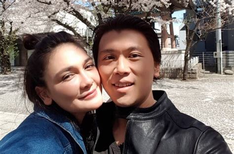 We did not find results for: VIDEO - Kenangan Manis Luna Maya dan Reino Barack di ...