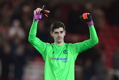 Thibaut Courtois Uses Half Time To Stay Sharp As Chelsea Controls The