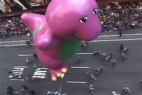 Tanooki Joe On Twitter Heres Raw Footage Of The Barney Balloon