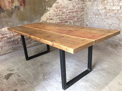 Gleichzeitig betrachtet man holz als ein stückchen natur und verwendet es gern im außenbereich. Die besten 25+ Gartentisch holz ikea Ideen auf Pinterest ...
