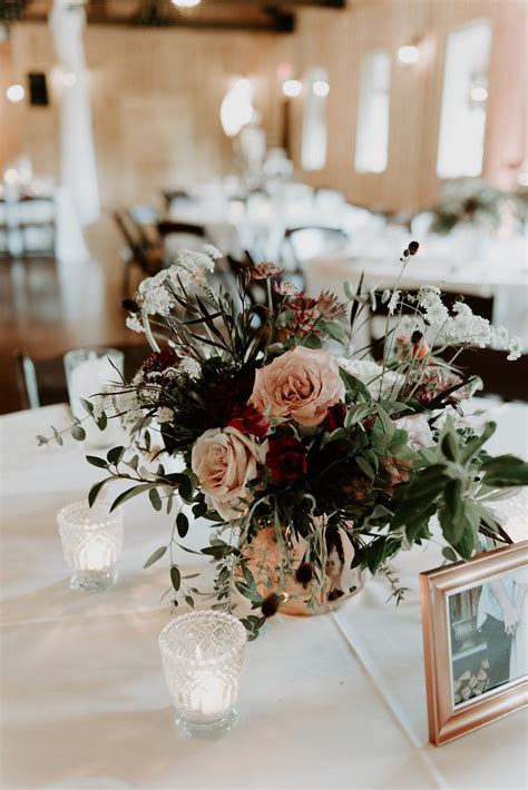Refined burgundy and blush table decorations. Blush and Burgundy Centerpiece | Unique wedding flowers ...
