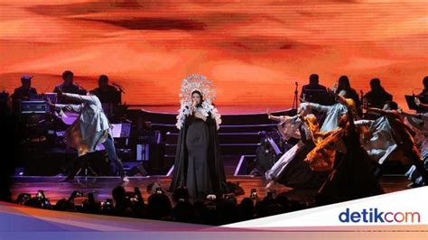 tampil di konser ayat ayat cinta dewi sandra kembali ke dunia musik