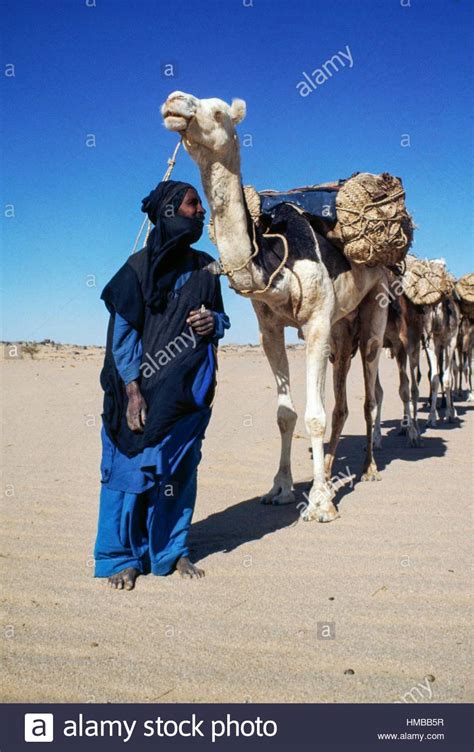 Niger Headscarf Stock Photos And Niger Headscarf Stock Images Alamy