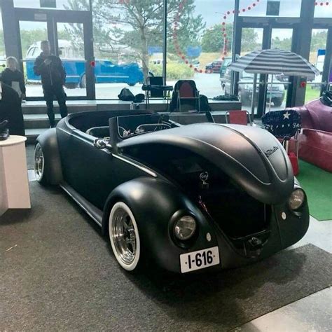 Designer Turns 1961 Vw Beetle Deluxe Into A Stunning Black Matte