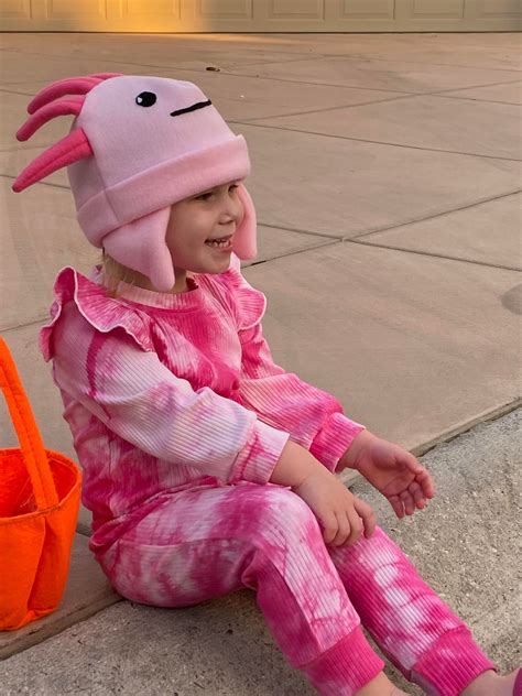 Daughter Loves Axolotls Happy Halloween 🎃 Raxolotls