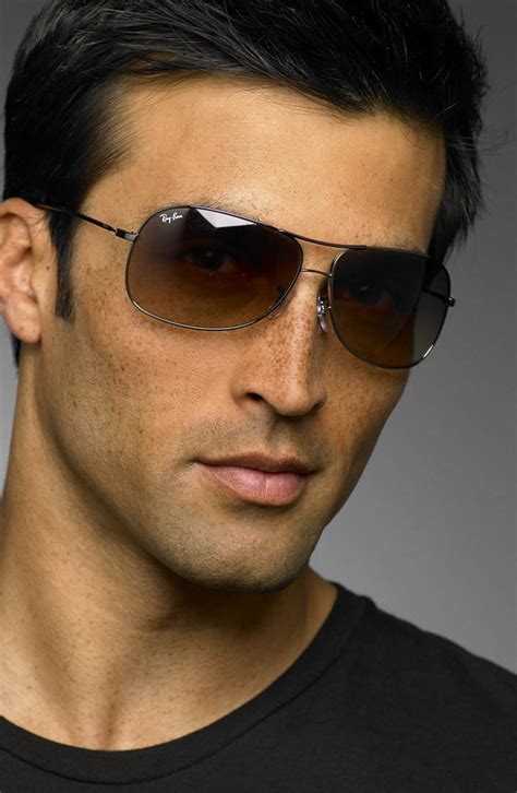 Everything You Want Here Men Sunglasses 2011 Models