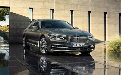 With a revamped look that. Seven Remarkable Design Features On The 2016 BMW 7 Series ...