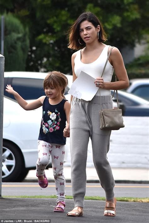 Jenna Dewan Holds Hands With Daughter Everly Tatum Daily Mail Online
