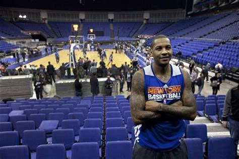 New York Knicks' Carmelo Anthony defends owner James Dolan ...