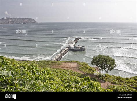 Lima Peru Coast Riff Cliff Ocean Landscape Stock Photo Alamy