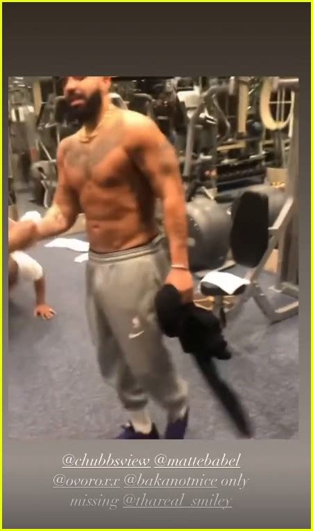 Drake Shows Off His Fit Physique Shirtless During A Workout At The Gym Photo 4545372 Drake