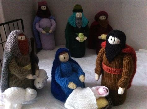 Knitted Nativity Scene In 2020 Nativity Scene Nativity Scene