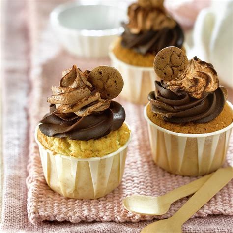 cupcakes con galletas de chocolate
