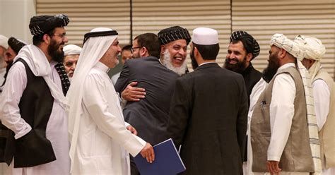 La reconquista de kabul por los talibanes supone un punto de inflexión en la larga guerra en la que está inmersa afganistán y perfila un panorama similar al registrado hace 25 años en la capital afgana. Afganistán y los talibanes reanudarán históricas ...