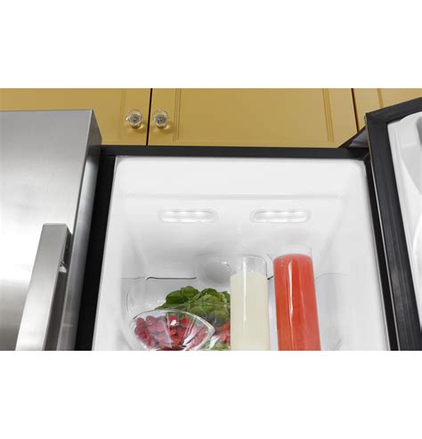 GE - GSS23GYPFS - GE® 23.0 Cu. Ft. Side-By-Side Refrigerator-GSS23GYPFS