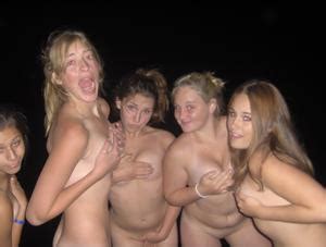 5 Teen Best Friends Swimming Naked