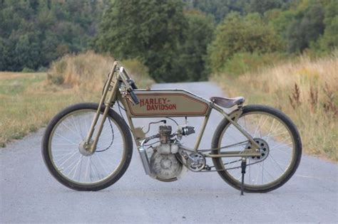 Board track racing was a popular motorsport in the 1910's and 20's. 1915 Harley-Davidson board track racer replica, steampunk ...