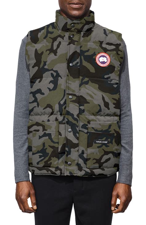 canada goose freestyle slim fit camouflage down puffer vest in gray for men lyst