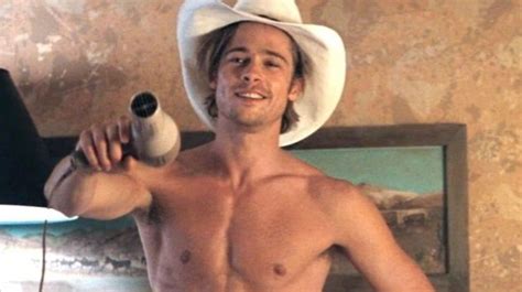 brad pitt embarrassed about spot on bum while filming thelma and louise scene metro news