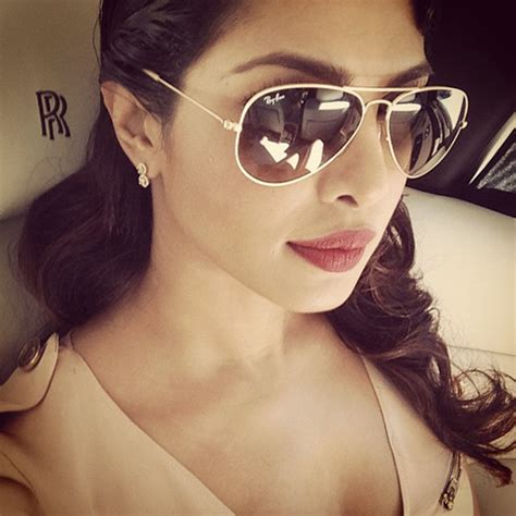 The Selfie Gospel 15 Types Of Selfies Our Bollywood