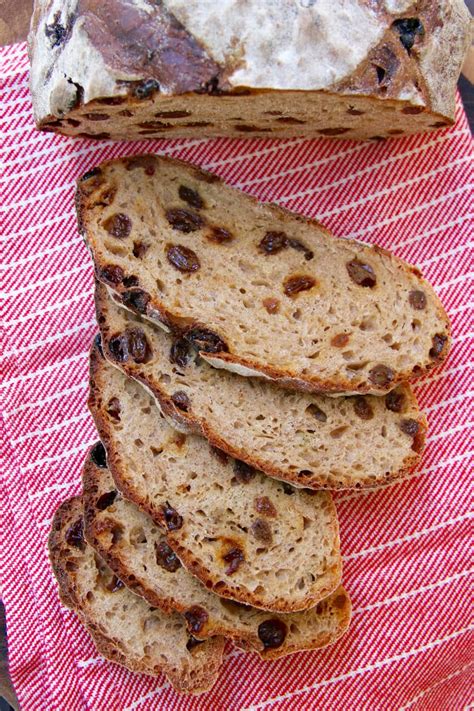 Cinnamon Raisin Bread (No-Knead Recipe) - Gemma's Bigger ...