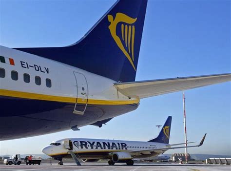 Ryanair Steward In Four Letter Rant At Passenger The Independent The Independent