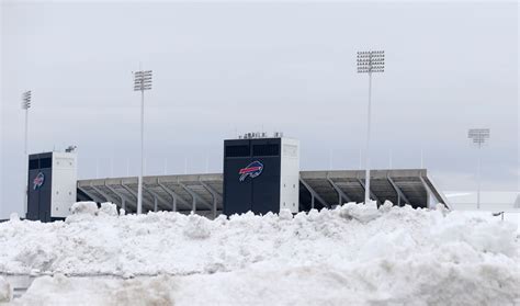 Buffalo Bills Stadium Snow Local Bills Fans Say Epic Snow Made For