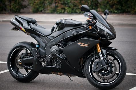 Finished in black, this yamaha have taken their time in getting tc tech to the r1 but they seem to have gotten it right the. What Colour rim tape for black bike??? - Yamaha R1 Forum ...