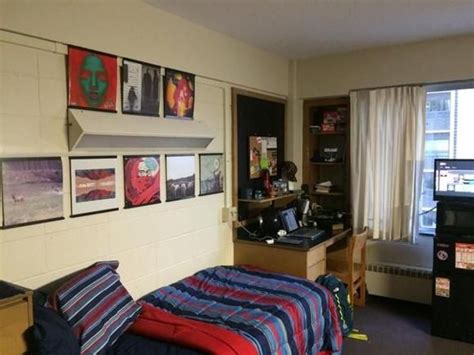 Submitted By Taylor Whiteman Boston University Cool Dorm Rooms Room
