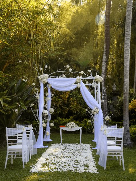 ¿cómo Convertir Una Boda Sencilla En Jardín En Algo Inolvidable