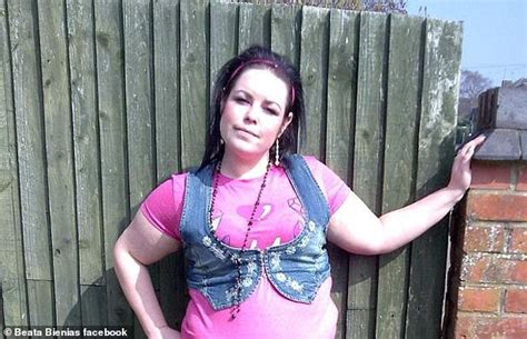 Overweight Mum Has IVF Baby And Twins At The Same Time Daily Mail Online