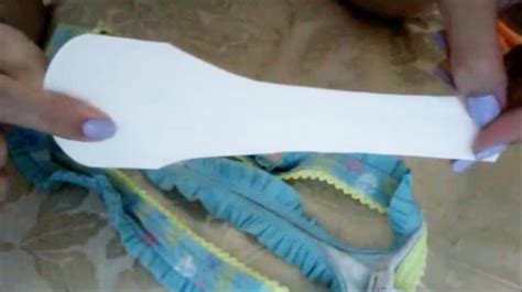 These diy seamless panties area perfect for everyday and since there are no finished edges, are last but not least are these adorable panties by cutoutandkeep.com. Out of thong pantiliners? This DIY pantiliner trick will ...