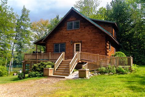 You're only a few clicks away from locating the log home or log cabin of your dreams. Maine Log Cabin: lakeside 3 bed2 bath, hot tub, boats ...
