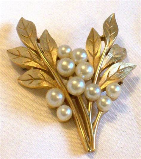 Vintage Signed Trifari Gold Tone And Faux Pearl Floral Leaf