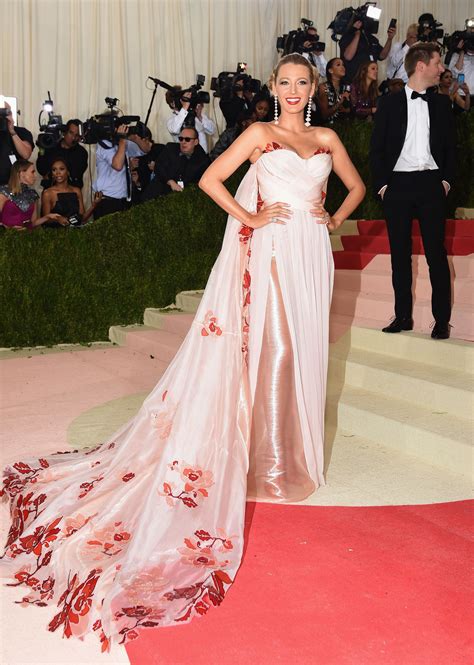 All Hail Blake Lively Pretty Pretty Princess Of The Met Gala Red
