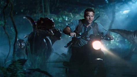 Jurassic World Dominion Photo Reveals First Look At New Kind Of Raptors