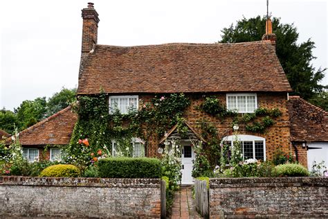 Stay At Manor Farm Courtyard Cottages In Hampstead Norreys The