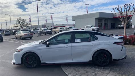 Toyota Camry 2024 Ice Edge