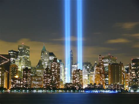 Tribute in Light | NYC Tribute in Light - 9/11/2006 taken wi… | Flickr