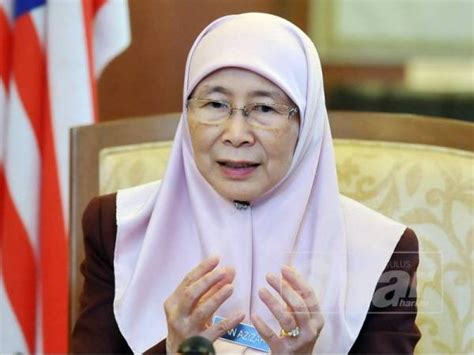 Sebuah himpunan bakal diadakan bermula jam 5.30. Wan Azizah beri bayangan berundur daripada politik