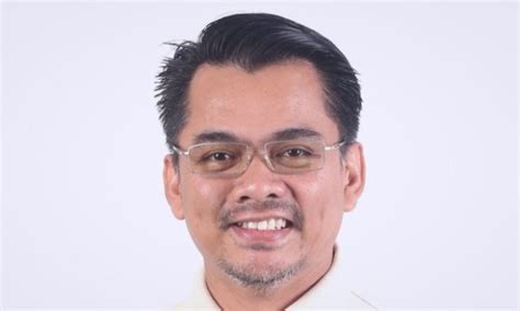 Mohd azis jamman, who has been appointed as deputy minister of home affairs, is regarded a giant killer for defeating umno heavyweight abdul rahman mohd azis, 44, won with a majority of 12,984 votes to win the seat from the former minister in the prime minister's department. Pemberian IC kepada PATI tidak berlaku-Azis | BORNEONEWS.NET