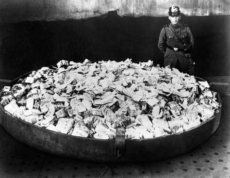 German Hyperinflation During The Weimar Republic In Photos