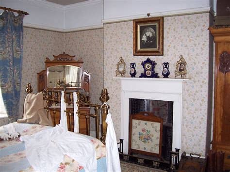 1910s Edwardian bedroom interior at Beamish Museum # ...