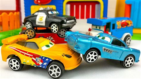 Carros Para Niños Autos De Carrera Disney Cars Videos Infantiles