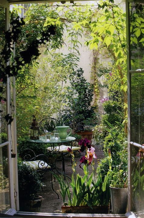 50 Cozy Garden Decoration Ideas To Chill In 2020 Dream Garden Urban
