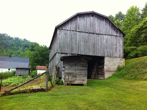 My Papaws Old Eastern Kentucky Barn From In With The New